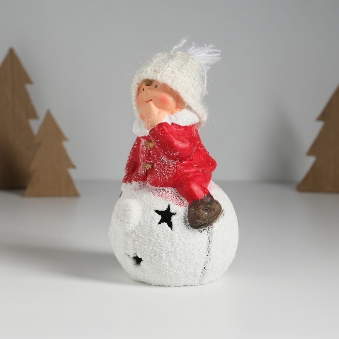 Сувенир керамика свет "Малыш-ангел в красном, на новогоднем шарике" 12,8х8,5х17 см