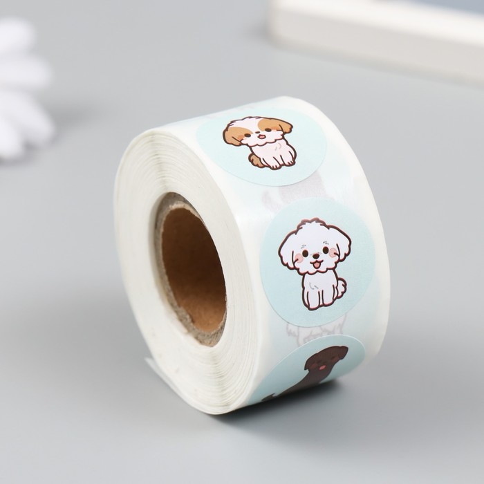 Наклейка бумага "Щенки" d=2,5 см 500 шт в рулоне 3х6,5х6,5 см