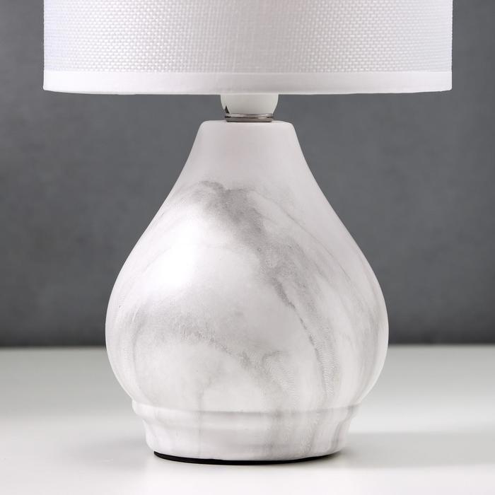 Лампа настольная 16636/1 E14 40Вт 17,5х17,5х30,5 см RISALUX