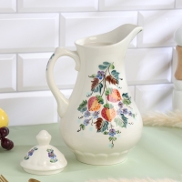 Кувшин «Клубничка», с крышкой, 2 л, 10×27 см, 1 сорт, авт. Рогочая Н.В. Кувшин «Клубничка», с крышкой, 2 л, 10×27 см, 1 сорт, авт. Рогочая Н.В.