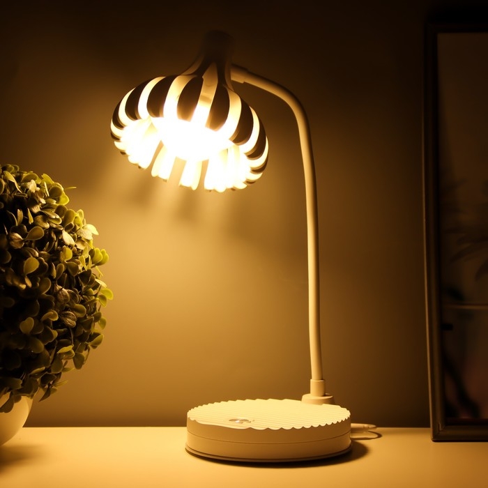 Настольная лампа Настольная лампа "Санди" LED 4Вт USB АКБ белый 11,7х14,5х18 см