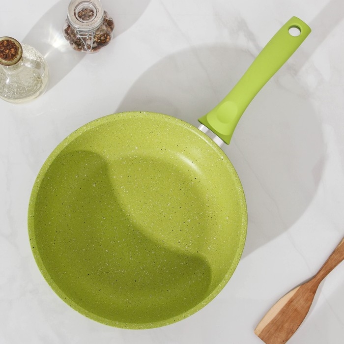 Сковорода Trendy style, d=24 см, пластиковая ручка, антипригарное покрытие, цвет зелёный Сковорода Trendy style, d=24 см, пластиковая ручка, антипригарное покрытие, цвет зелёный