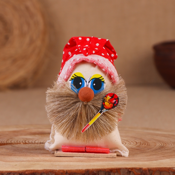 Оберег &laquo;Домовой&raquo;, с ложкой, 10 см, микс