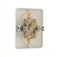 Розетка двухместная Luazon Lighting "Орион", 16 А, скрытая, с з/к, серебристая Розетка двухместная Luazon Lighting "Орион", 16 А, скрытая, с з/к, серебристая