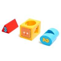 Логическая игрушка &laquo;Кубик&raquo;