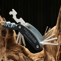 Мультитул 14 в 1 отвертки и шестигранники Мультитул 14 в 1 отвертки и шестигранники