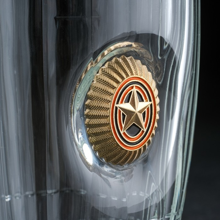 Кружка Кружка "Непробиваемая", кокарда, для пива , 500 мл