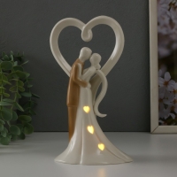 Сувенир керамика свет "Абстракция. Влюблённые, поцелуй у большого сердца" 11х8,5х20,5 см