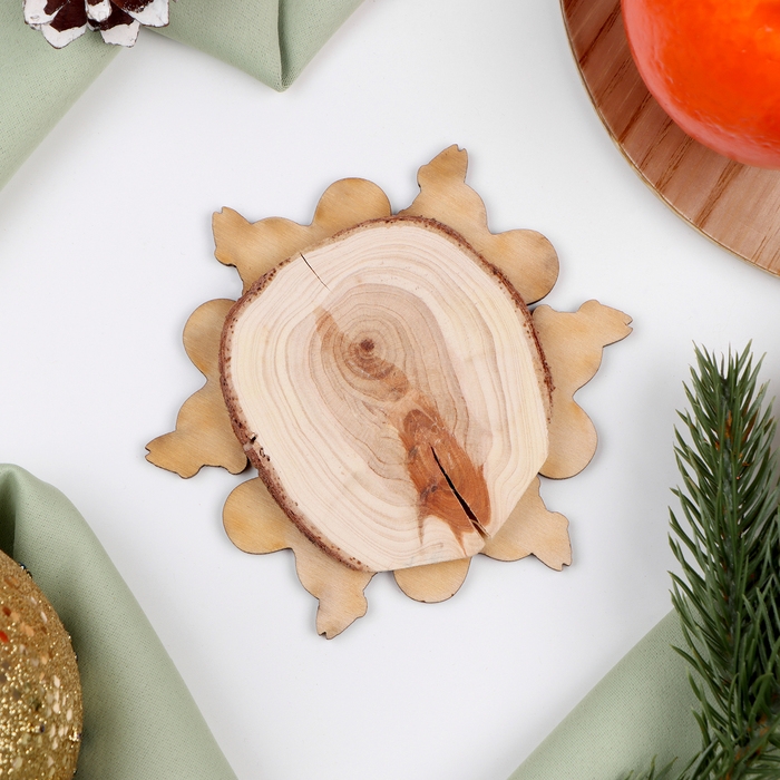 Новый год. Подставка с символом года под горячее &laquo;С любовью&raquo;, D=11 см, можжевельник