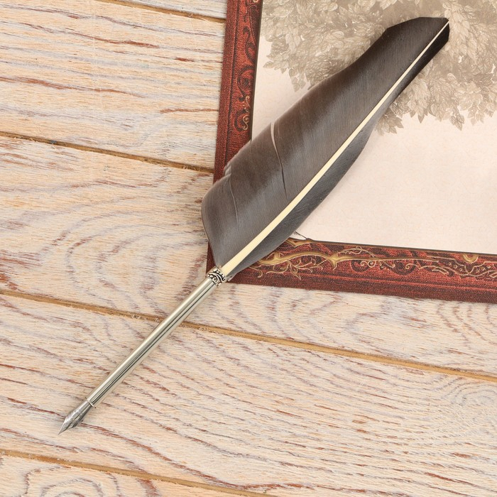 Родословная книга в шкатулке с пером и чернильницей &laquo;Древо&raquo;, 56 листов, 26 х 24 х 7 см.