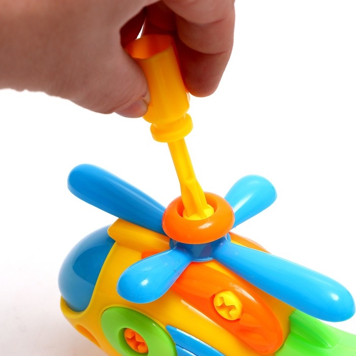 Конструктор винтовой &laquo;Вертолёт&raquo;, с отвёрткой, 18 деталей, МИКС