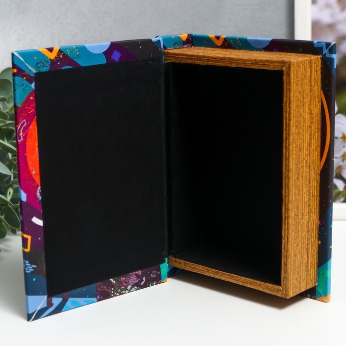 Шкатулка-книга дерево кожзам "Космос" 18х13х4 см