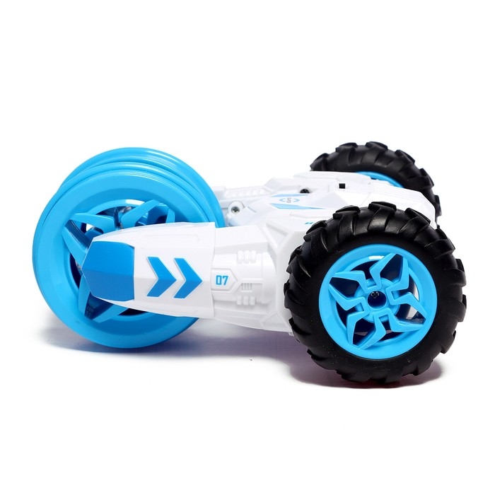 Машина радиоуправляемая «Перевертыш - Трансформер», работает от аккумулятора, цвет синий Машина радиоуправляемая «Перевертыш - Трансформер», работает от аккумулятора, цвет синий