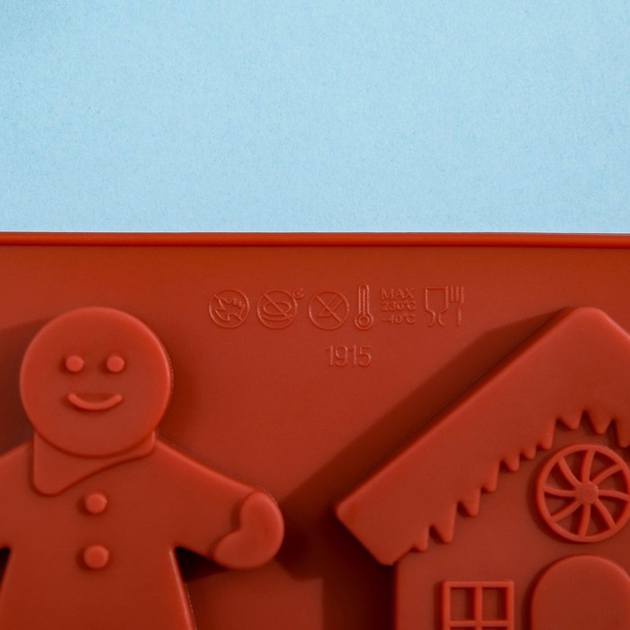 Форма для леденцов новогодняя Доляна &laquo;Дом для имбирного пряника&raquo;, силикон, 31&times;9 см, 4 ячейки, с палочками, цвет МИКС