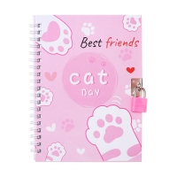 Записная книжка подарочная, 45 листов, линия, на замке, на гребне, Лапки (17,8х13см) Записная книжка подарочная, 45 листов, линия, на замке, на гребне, Лапки (17,8х13см)