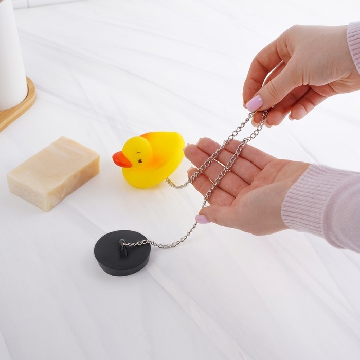 Пробка для ванны с игрушкой Доляна &laquo;Утёнок&raquo;, (диаметр верха 5,1 см, низа 4,6 см), цепочка 40 см