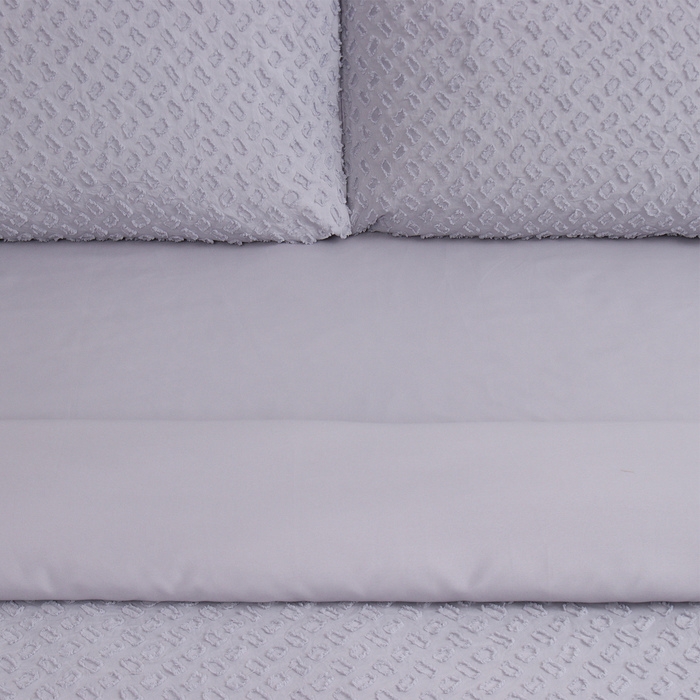 Постельное бельё LoveLife Tufting 2сп Постельное бельё LoveLife Tufting 2сп "Квадрат" 175*215см,200*230см,50*70см-2шт, цвет серо-сиреневый,110 г