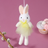 Мягкая игрушка &laquo;Зайка в платье&raquo; на подвесе, 16 см, цвет МИКС