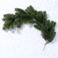 Декор &laquo;Ветвь молодой ели&raquo;