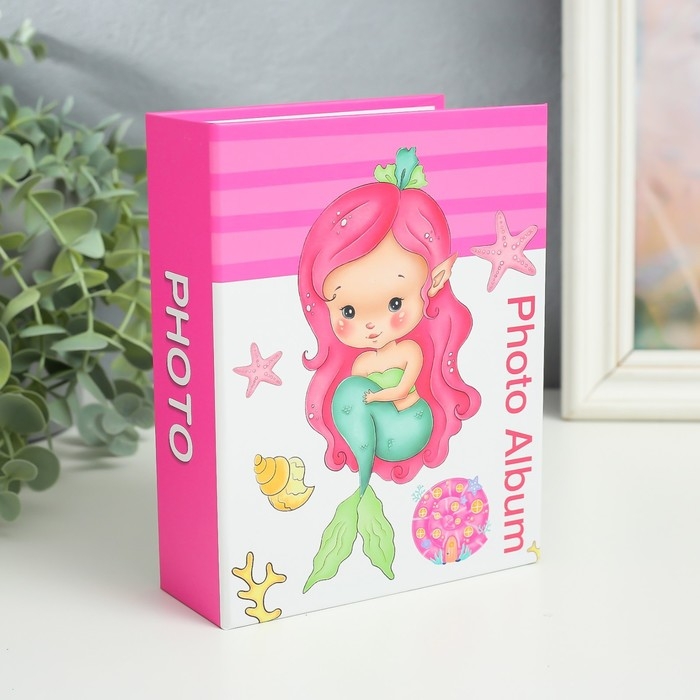 Фотоальбом на 100 фото 10х15 см Фотоальбом на 100 фото 10х15 см "Русалочка" МИКС в коробке 30,5х16,5 см