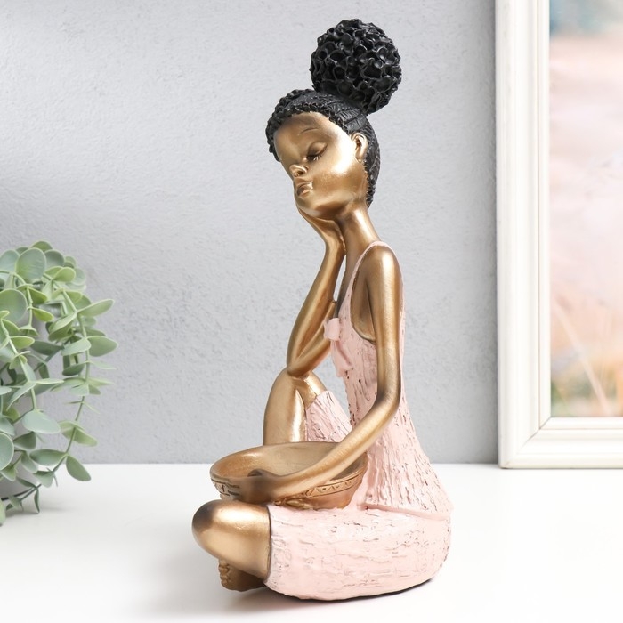 Сувенир полистоун "Девочка с кудрявыми хвостиками, с блюдом" розово-золотой 17х12х27 см