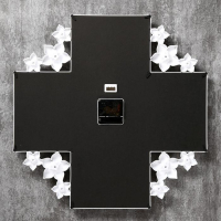 Фоторамка пластик на 4 фото 10х15 см с часами "Цветочки" белая 42х42 см Фоторамка пластик на 4 фото 10х15 см с часами "Цветочки" белая 42х42 см