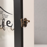 Ключница дерево "Крыша дома с сердечками" чёрная с белым 5,8х19х25,6 см