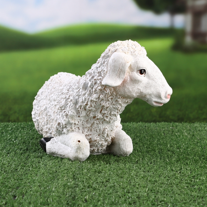 Садовая фигура Садовая фигура "Ягненок лежит" 29х15х17см ///