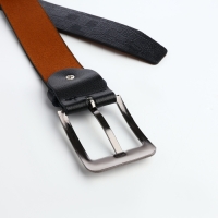 Ремень мужской, ширина 3,5 см, винт, пряжка металл, цвет чёрный Ремень мужской, ширина 3,5 см, винт, пряжка металл, цвет чёрный