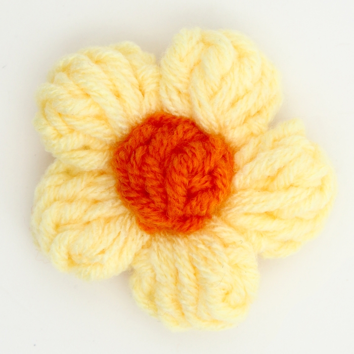 Цветок вязаный, набор 10 шт., размер 1 шт., 4 &times; 1,5 см, цвет жёлтый