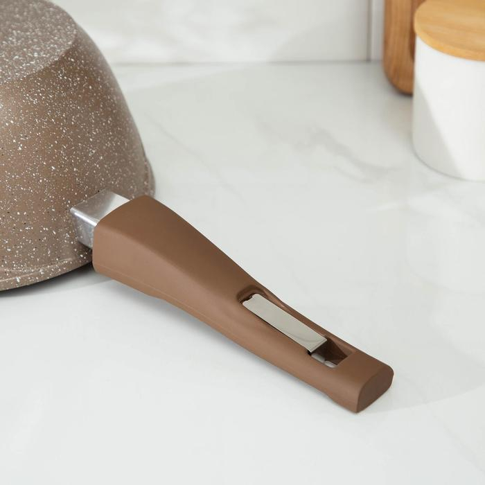 Ковш &laquo;Гранит Brown&raquo;, 1,7 л, съёмная ручка, стеклянная крышка, антипригарное покрытие, цвет коричневый