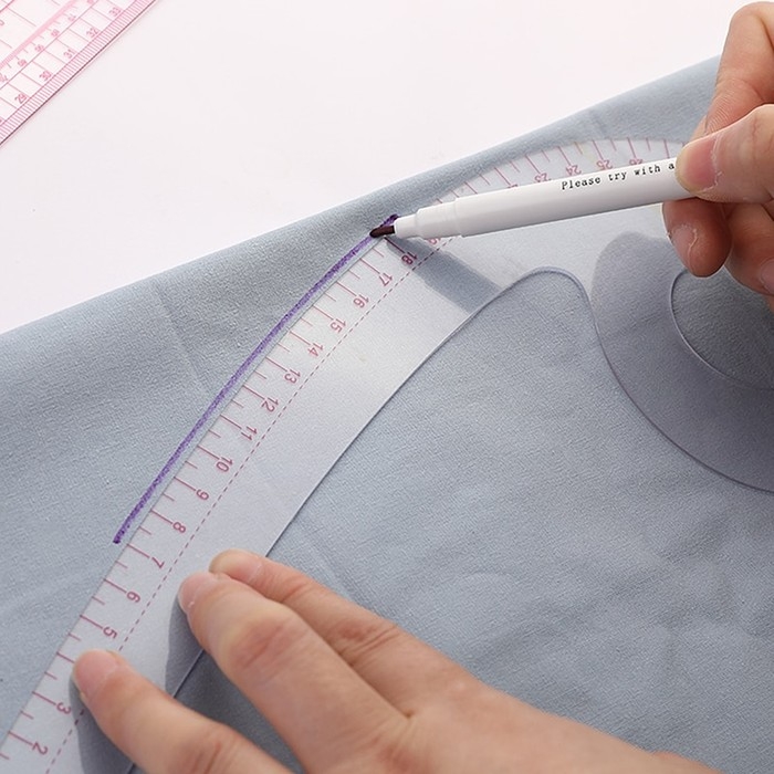 Лекало портновское метрическое «Улитка», 30 × 10,5 см, толщина 0,5 мм, цвет прозрачный Лекало портновское метрическое «Улитка», 30 × 10,5 см, толщина 0,5 мм, цвет прозрачный