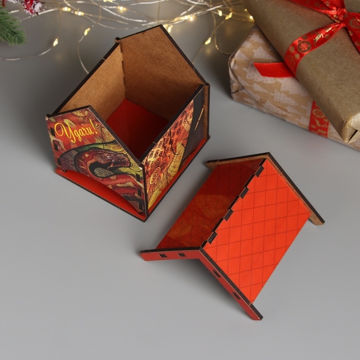 Новогодний чайный домик Новогодний чайный домик "Змея. Удачи" 10,5х9,5х12 см