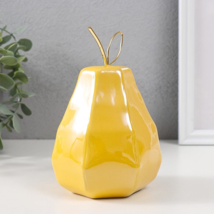 Сувенир керамика, металл Сувенир керамика, металл "Жёлтая груша с гранями, с веточкой"10х10х16 см