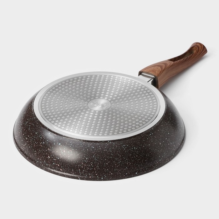 Сковорода кованая Magistro Granit, d=28 см, съёмная ручка soft-touch, антипригарное покрытие, индукция, цвет чёрный Сковорода кованая Magistro Granit, d=28 см, съёмная ручка soft-touch, антипригарное покрытие, индукция, цвет чёрный