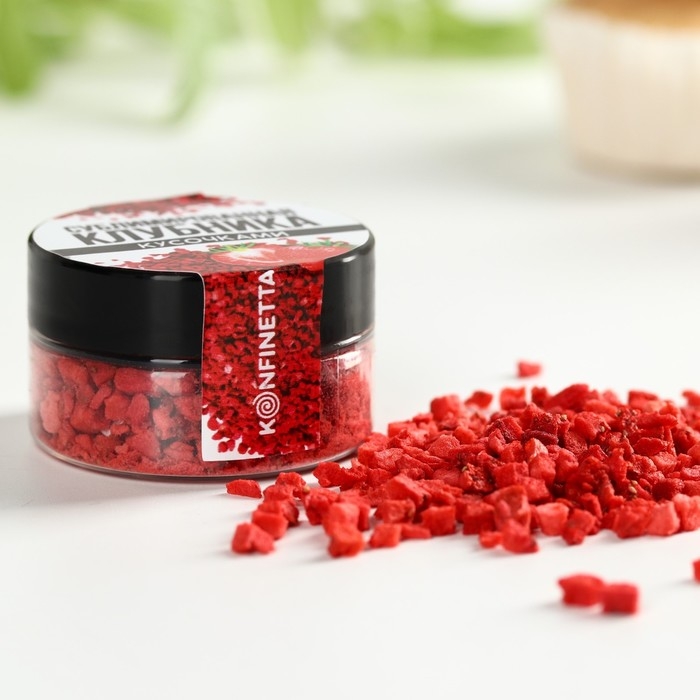 Ягода сублимированная кусочками &laquo;Клубника&raquo; для капкейков и шоколада, 5 г.