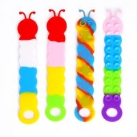 Развивающая игрушка «Гусеница» с присосками, МИКС Развивающая игрушка «Гусеница» с присосками, МИКС