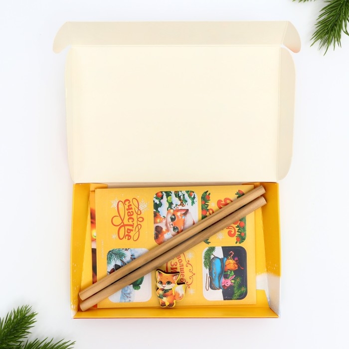 Подарочный набор новогодний блокнот, карандаши, наклейки и значок &laquo;Сказочного нового года&raquo;