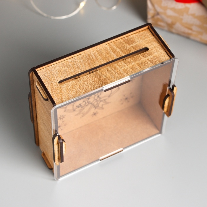 Новогодняя копилка с акрилом "Праздник" 12х12х4 см