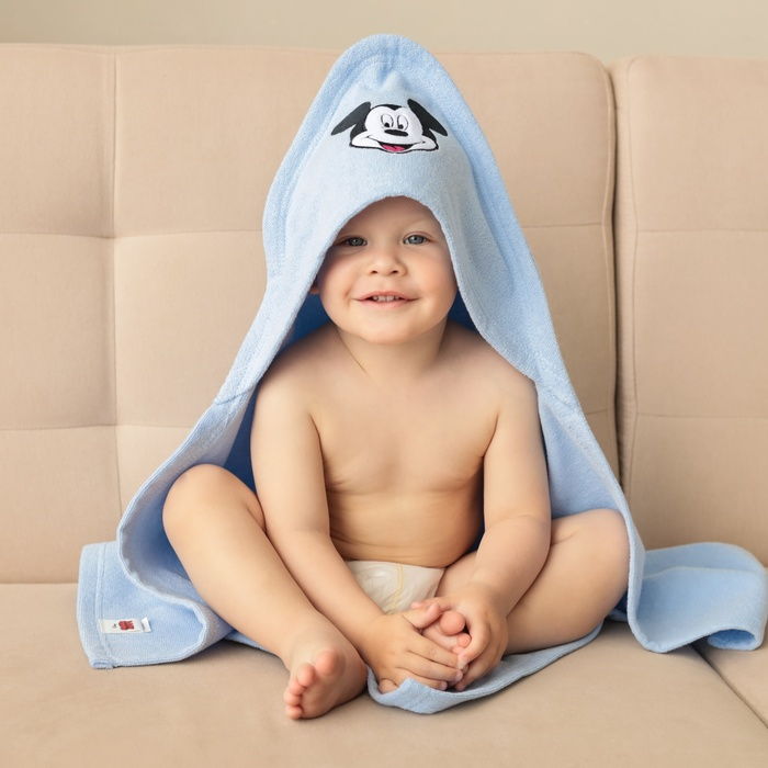 Полотенце уголок махровое &laquo;Микки Маус&raquo;, 75 х 75 см, 100% хлопок