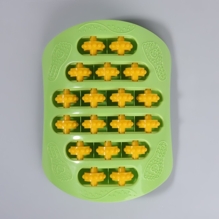 Массажёр для ног, с шипами, 26 × 18 × 5 см, цвет зелёный/оранжевый Массажёр для ног, с шипами, 26 × 18 × 5 см, цвет зелёный/оранжевый