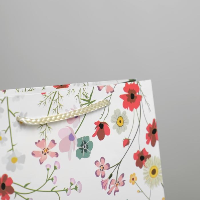 Пакет подарочный ламинированный, упаковка, &laquo;Расцветай от счастья&raquo;, ML 21 х 25 х 8 см