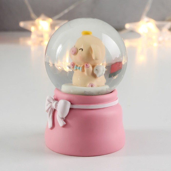 Сувенир полистоун водяной шар свет Сувенир полистоун водяной шар свет "Хрюша с крылышками" МИКС d=4,5 см 7х4,5х4,5 см