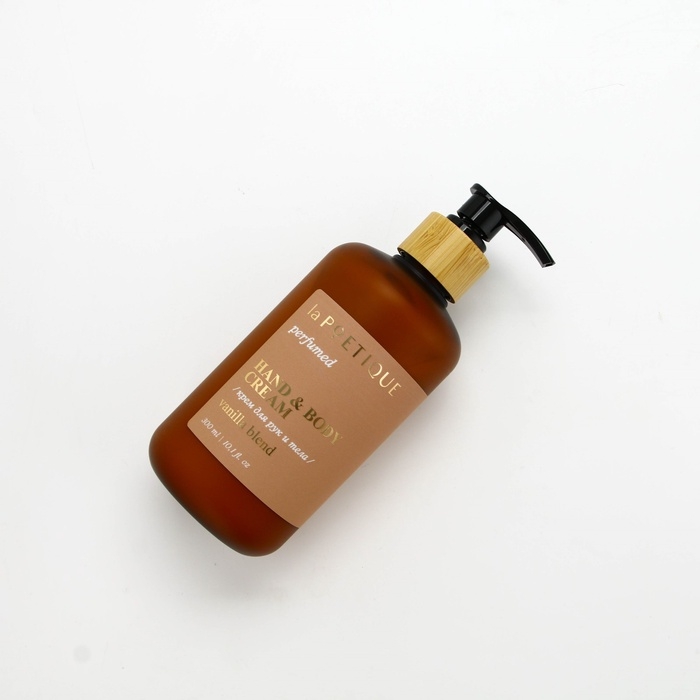 Крем для рук и тела парфюмированный laPOETIQUE, 300 мл, аромат Vanilla blend Крем для рук и тела парфюмированный laPOETIQUE, 300 мл, аромат Vanilla blend