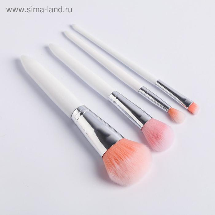 Подарочный набор &laquo;С 8 Марта&raquo;, кисти для макияжа 4 шт и расческа, BEAUTY FOX