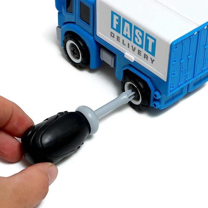 Конструктор винтовой &laquo;Грузовик&raquo;, 2 в 1 робот-машина