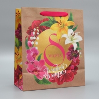 Пакет подарочный крафтовый вертикальный, упаковка, &laquo;С 8 Марта!&raquo;, ML 27 х 23 х 11.5 см