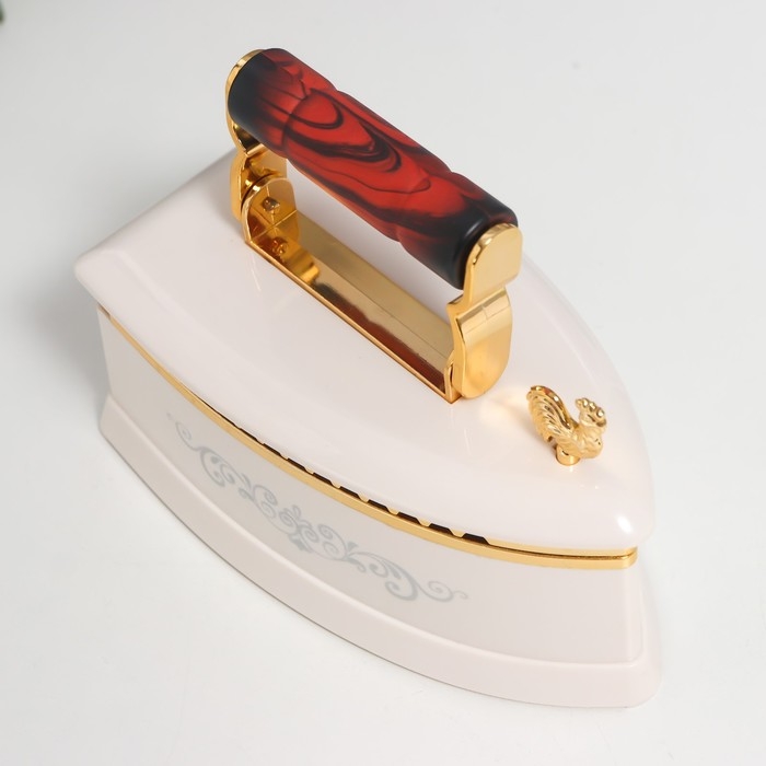 Шкатулка музыкальная механическая Шкатулка музыкальная механическая "Ретро утюг" белый 9х16х12 см