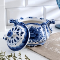 Сахарница «Бутон», 10х15х11 см, авт. Сидоров, гжель Сахарница «Бутон», 10х15х11 см, авт. Сидоров, гжель