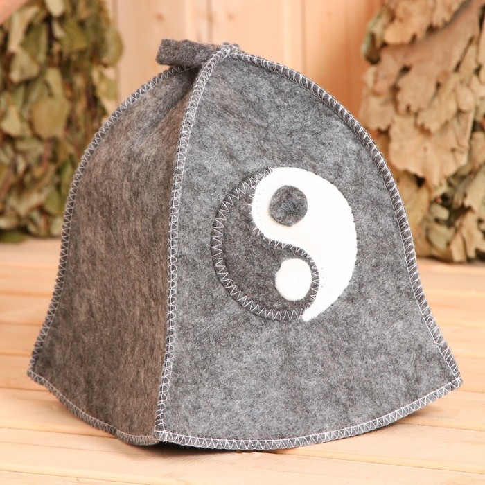 Набор подарочный 4 предмета Мужской Набор подарочный 4 предмета Мужской "Инь-Янь" (шапка, коврик, рукавичка, тапочки )